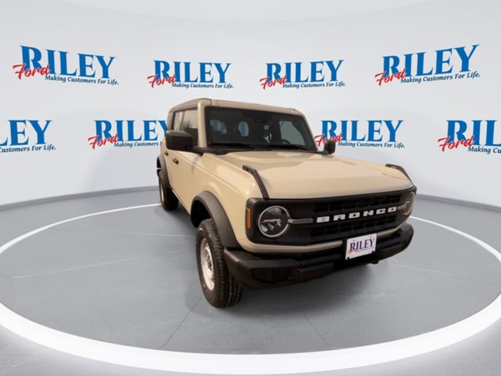 New 2026 Ford Bronco Base SUV