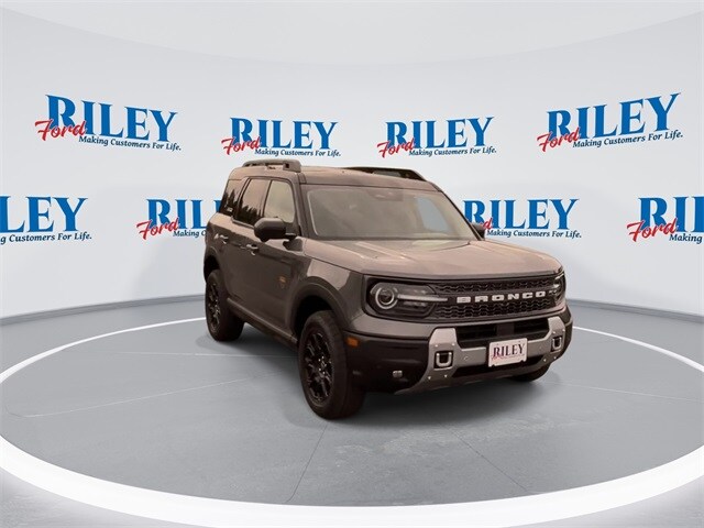 2025 Ford Bronco Sport Badlands photo 2