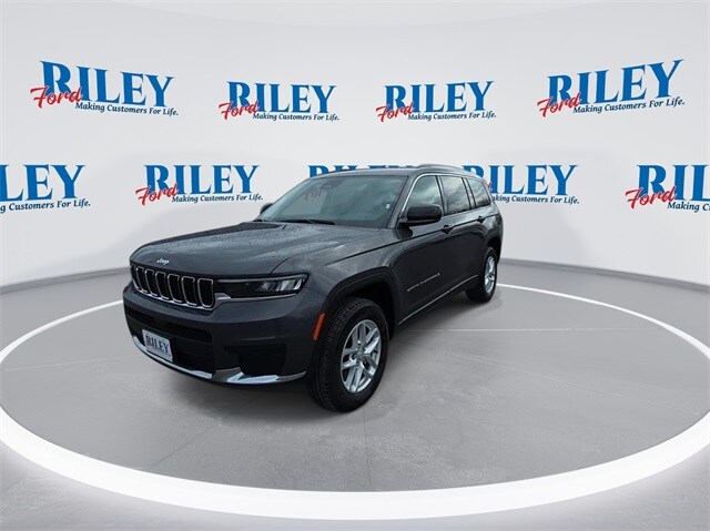 2024 Jeep Grand Cherokee Laredo photo 3