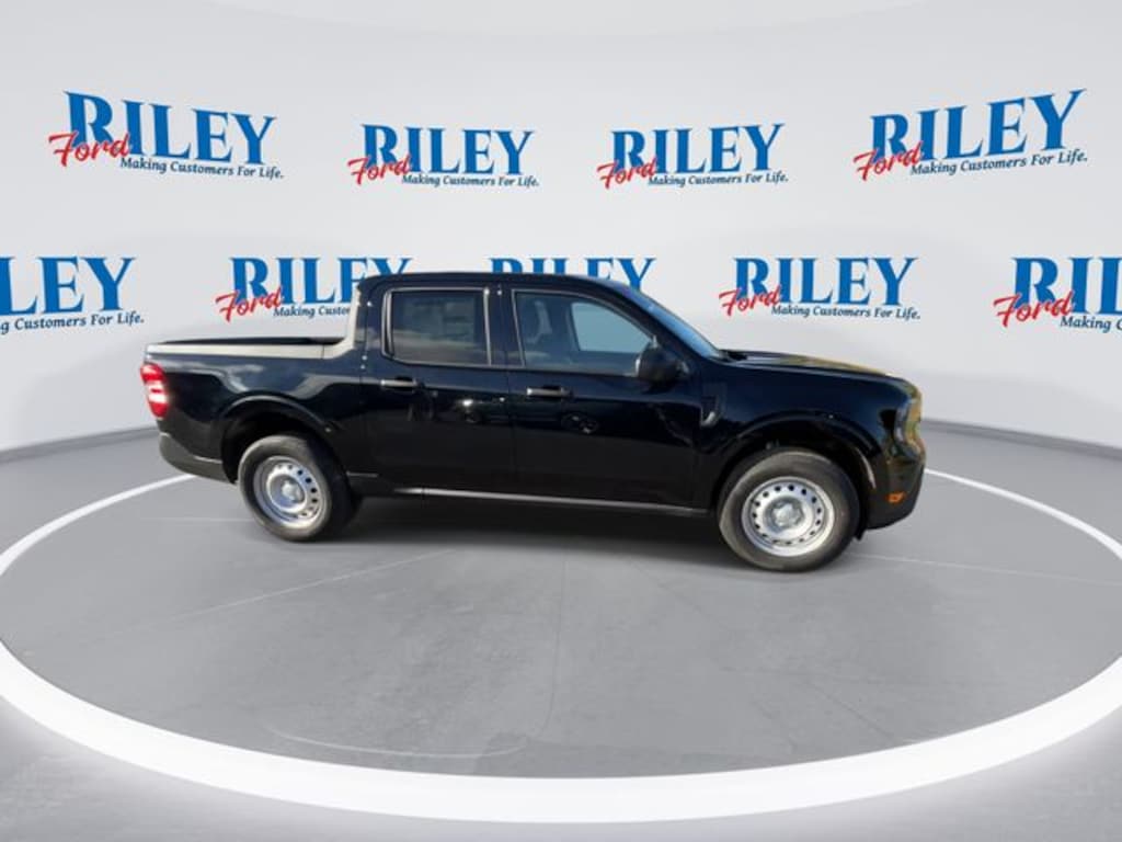 New 2025 Ford Maverick XL Truck