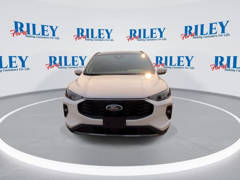 New 2025 Ford Escape ST-Line Select SUV