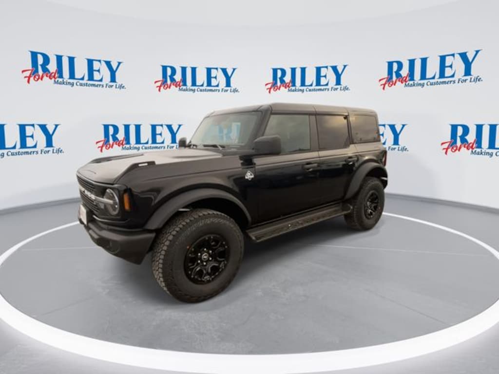 New 2026 Ford Bronco Outer Banks SUV