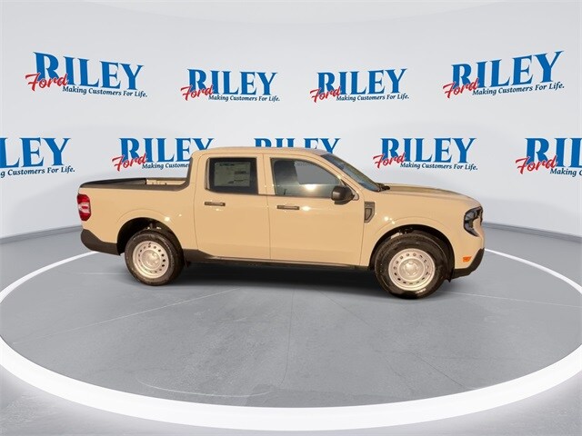 2025 Ford Maverick XL photo 3