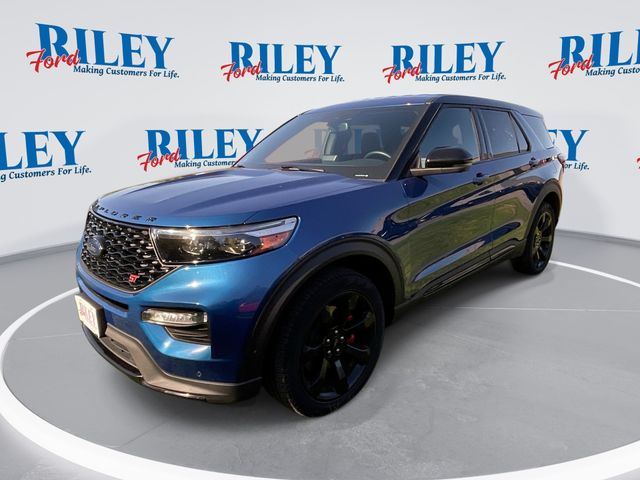 2021 Ford Explorer ST's photo