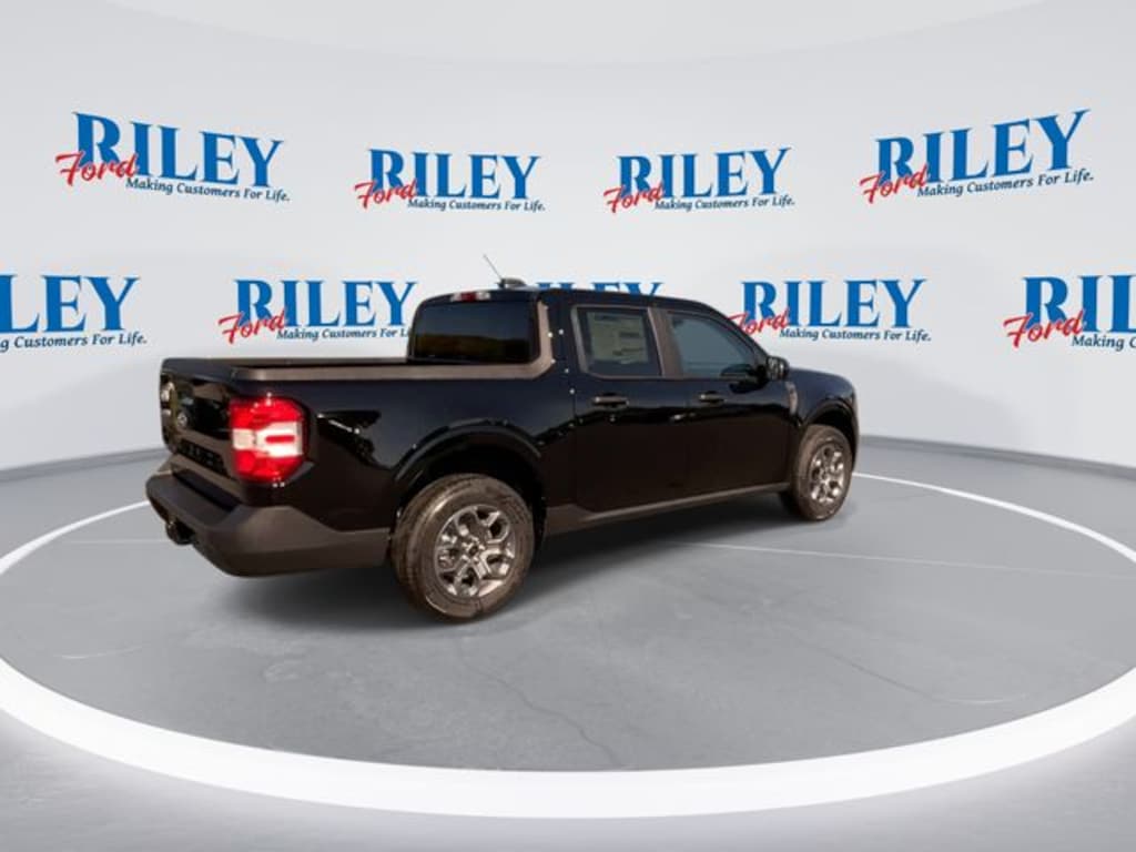 New 2025 Ford Maverick XLT Truck