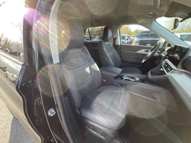 2026 Ford Explorer Active - Photo 25