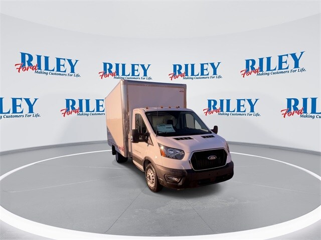 2024 Ford Transit photo 3