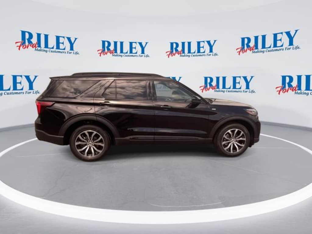 New 2026 Ford Explorer ST-Line SUV