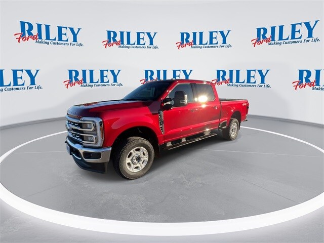 2026 Ford F-350 XLT photo 4