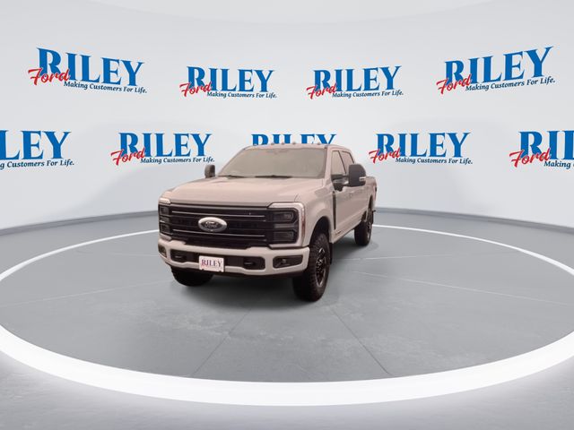 2026 Ford F-250 Platinum photo 3