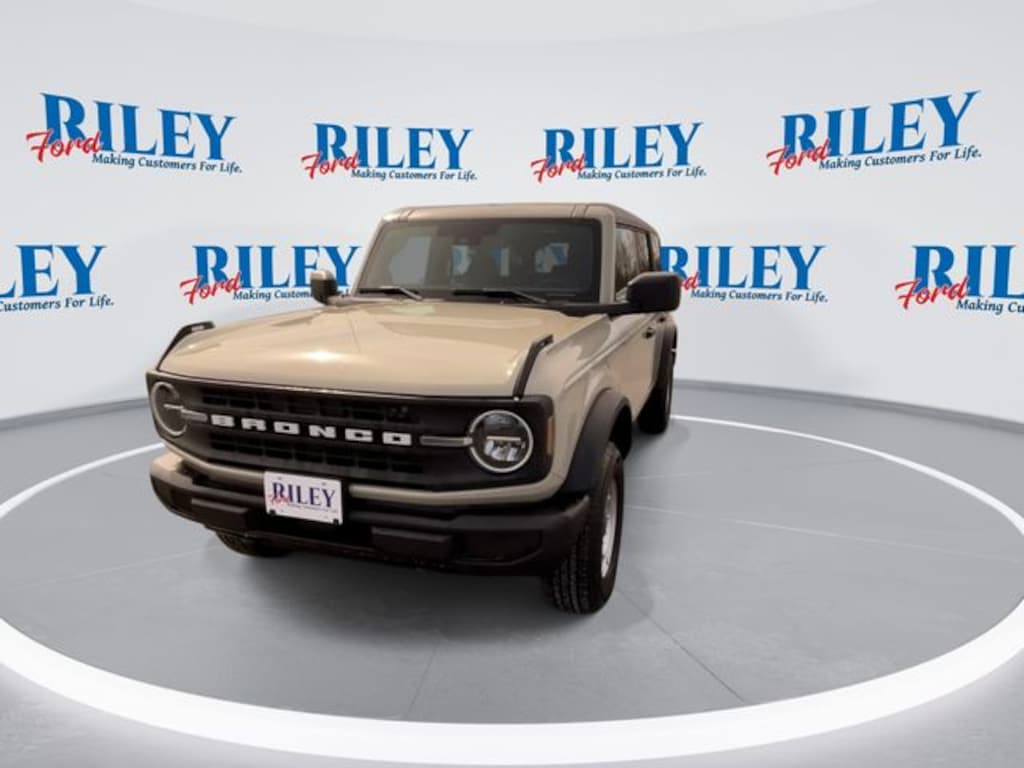 New 2026 Ford Bronco Base SUV