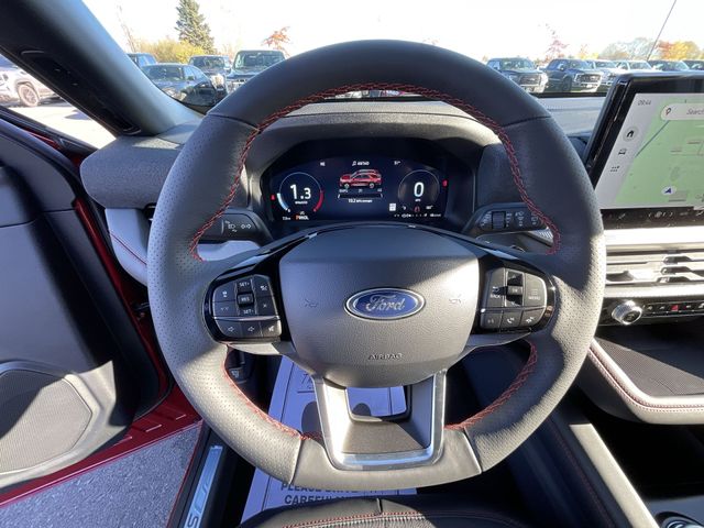2026 Ford Explorer ST-Line - Photo 14