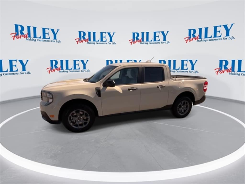 New 2025 Ford Maverick XLT Truck