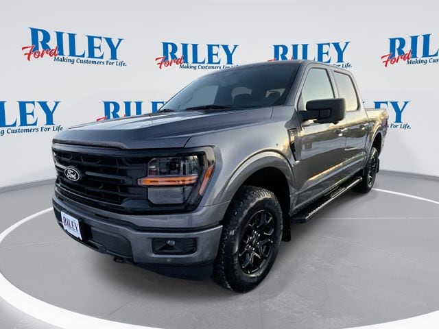 2025 Ford F-150 XLT's photo