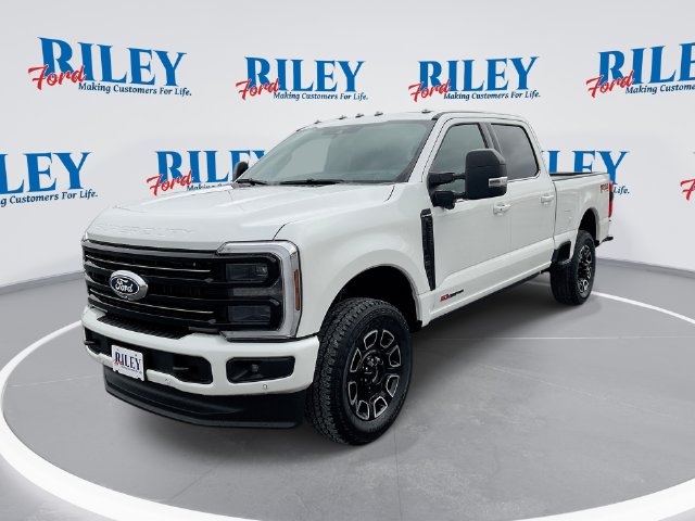 2027 Ford F-350SD Platinum Truck