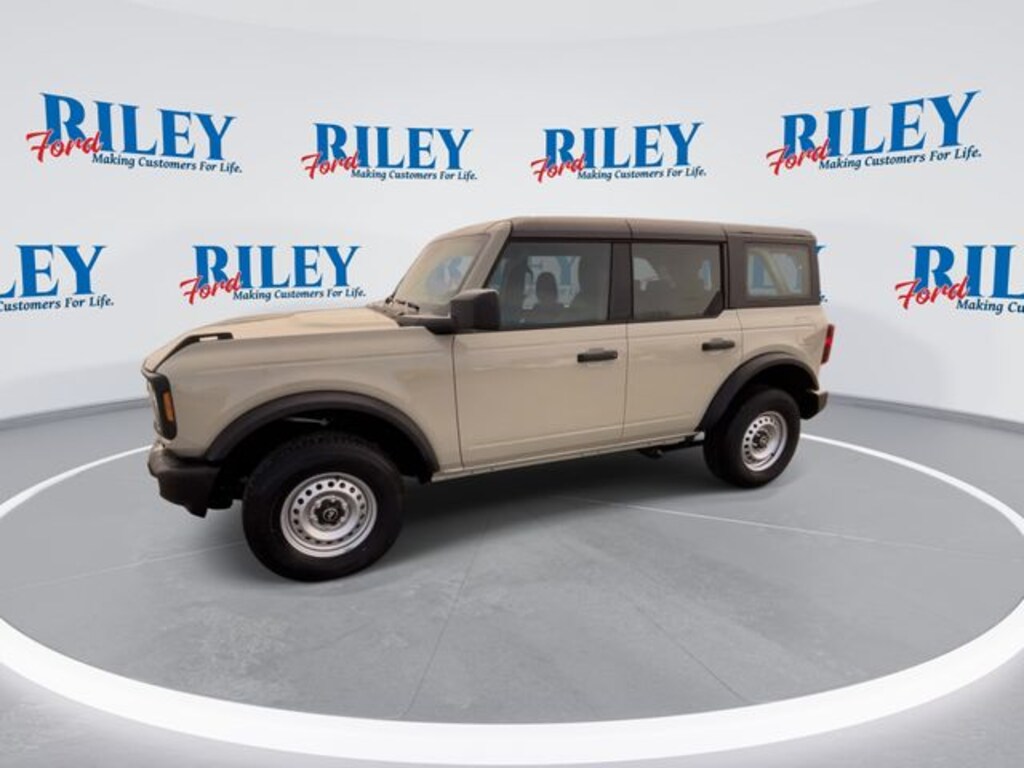 New 2026 Ford Bronco Base SUV