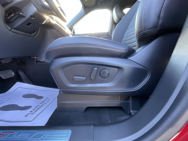 2026 Ford Explorer ST-Line - Photo 12