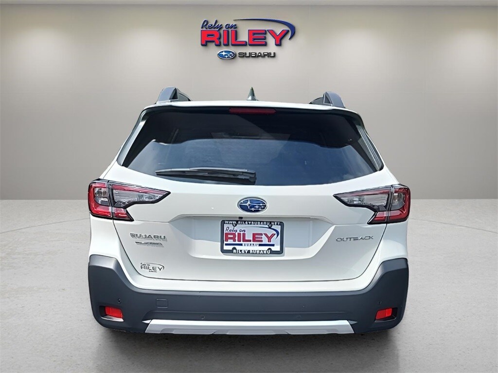 2025 Subaru Outback Limited photo 3