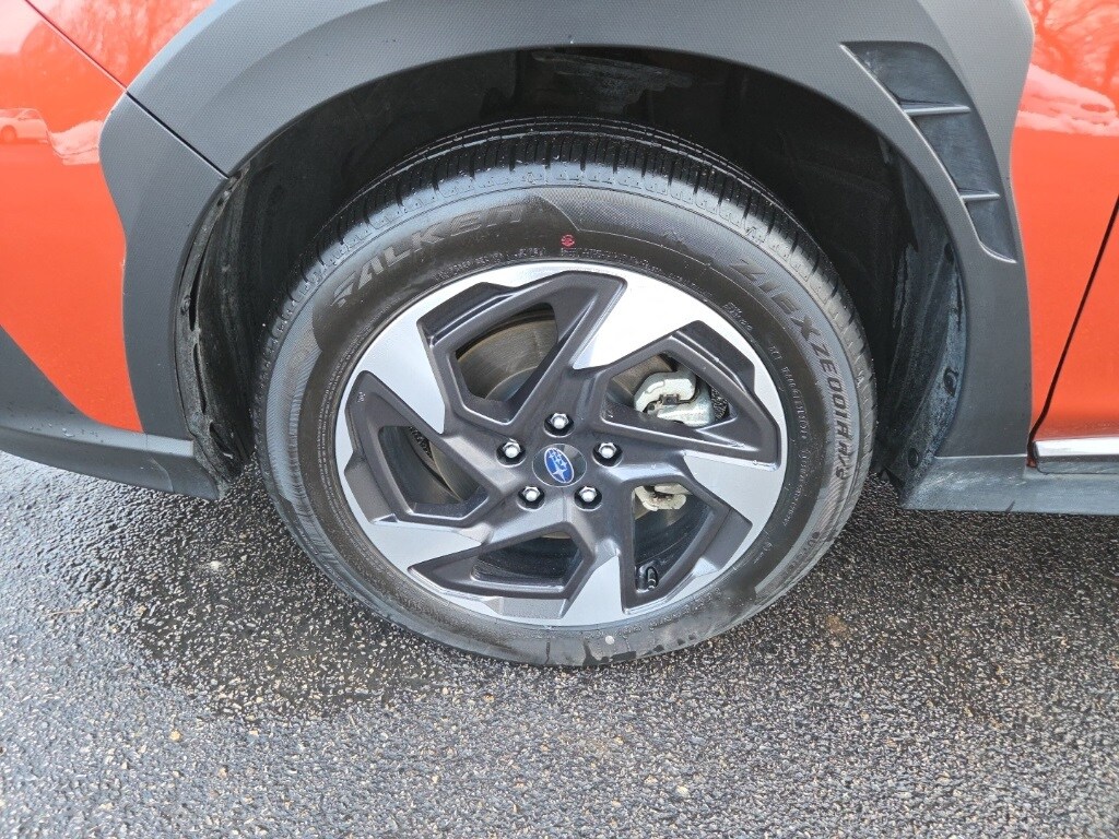2025 Subaru Crosstrek Limited photo 2