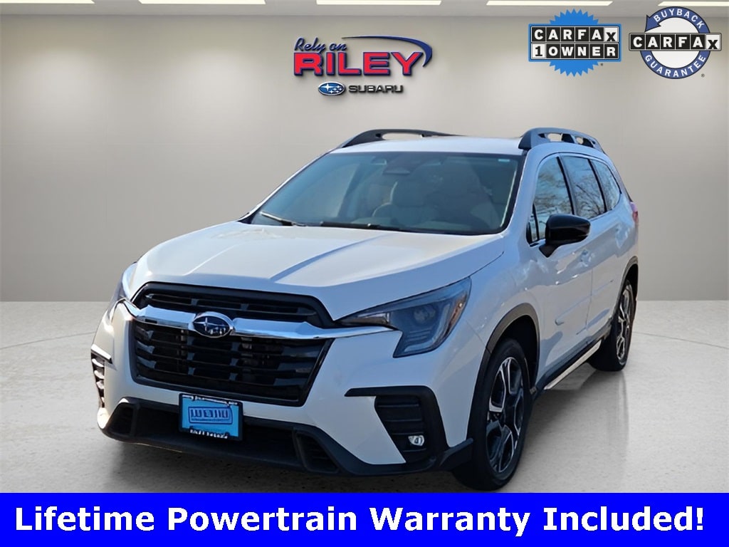 2024 Subaru Ascent Limited's photo
