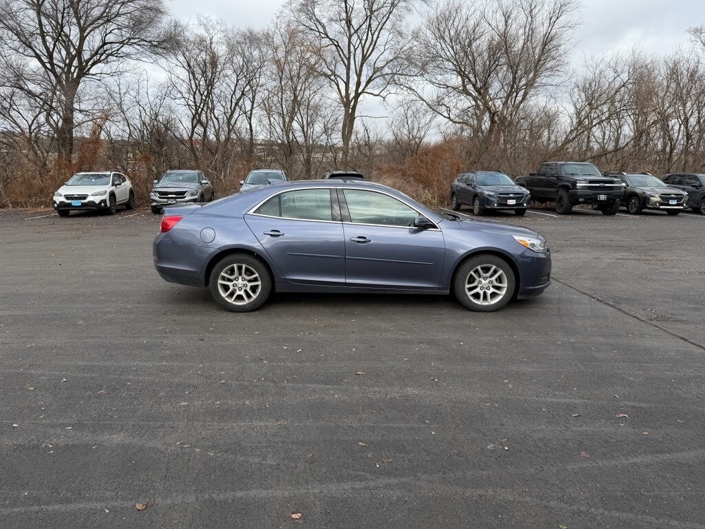 2015 Chevrolet Malibu 1LT photo 4
