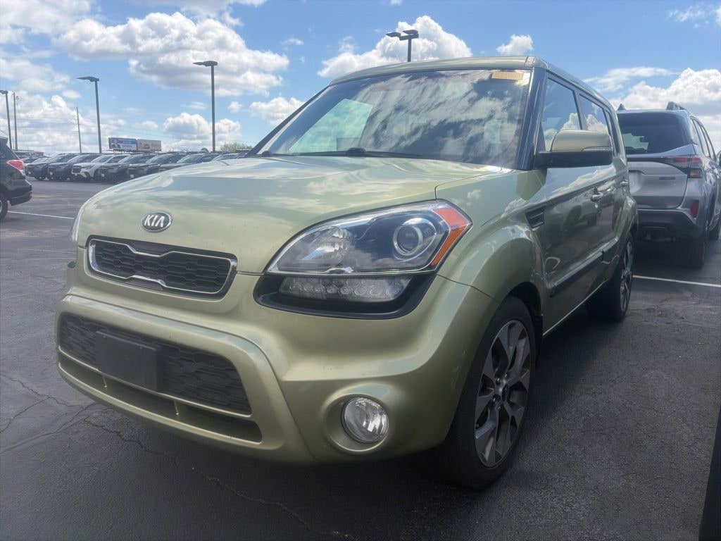 Used 2013 Kia Soul ! Hatchback