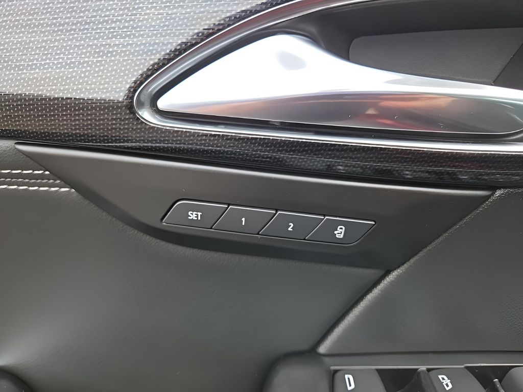 2023 Buick Envision Essence - Photo 21