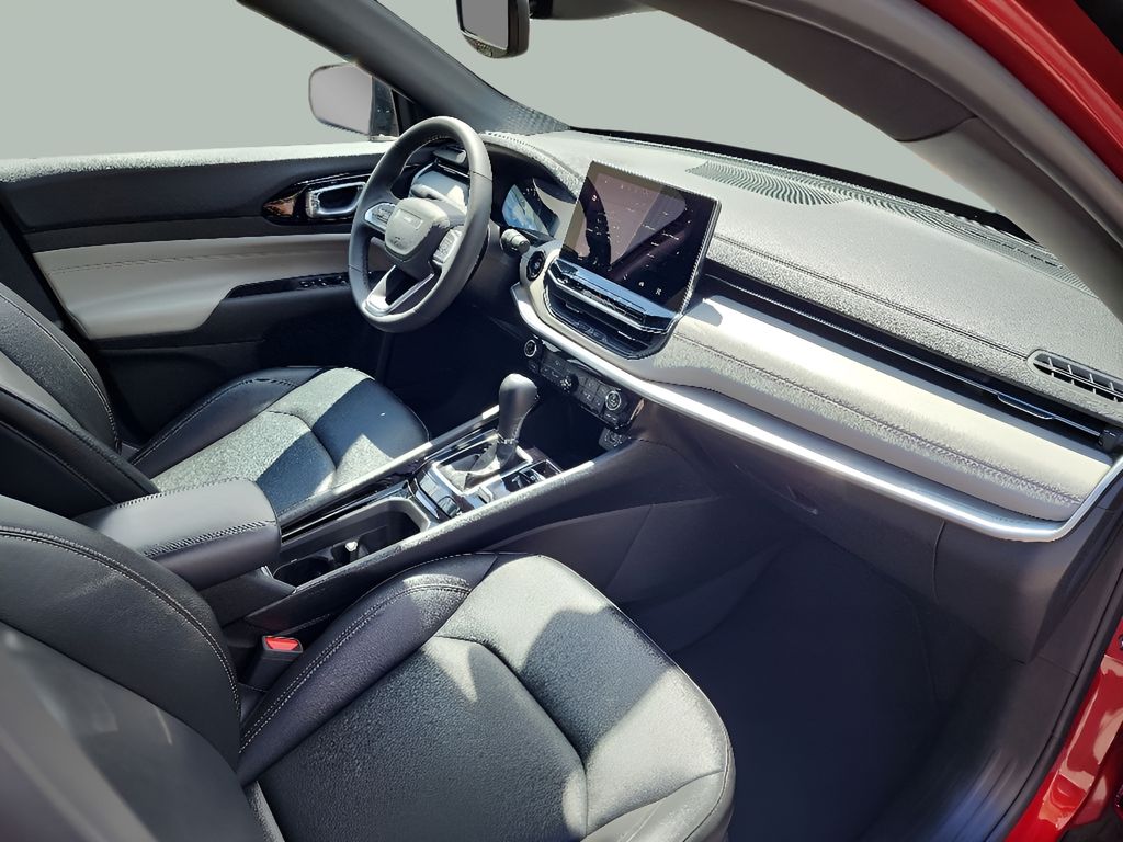 2025 Jeep Compass Limited - Photo 10