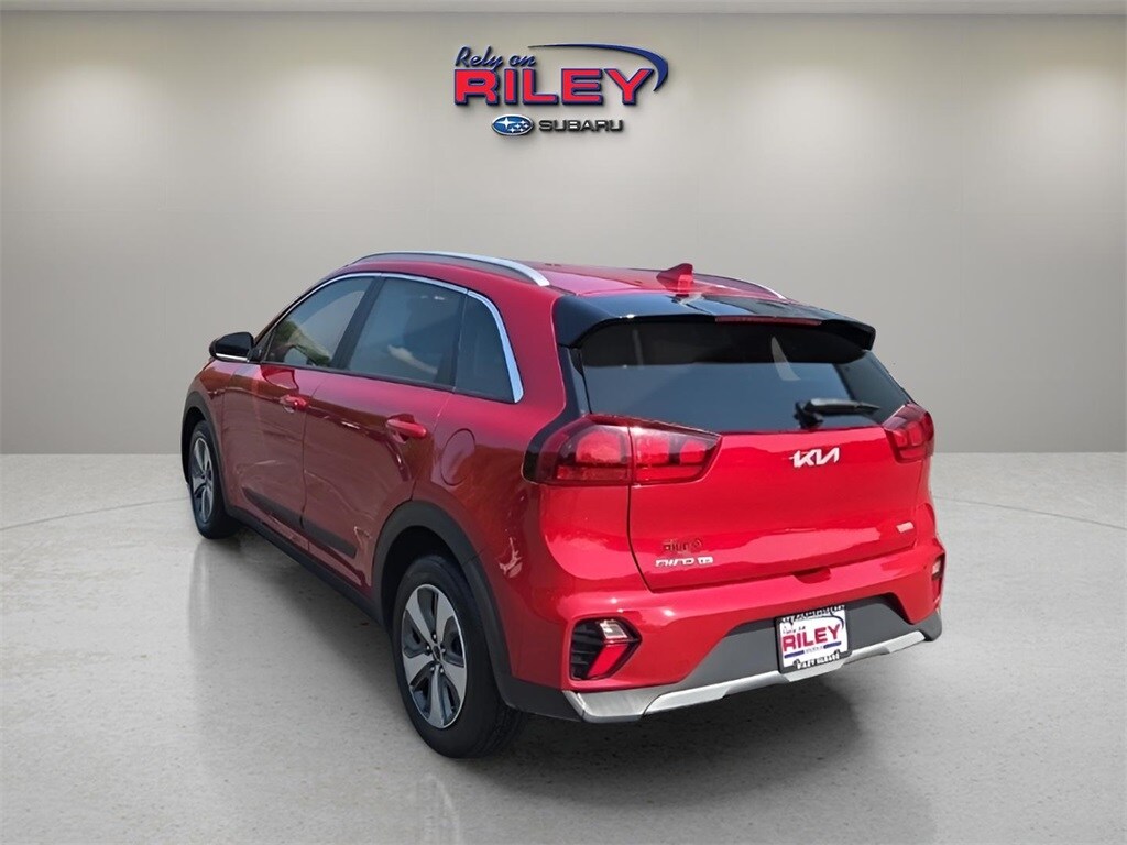 Used 2022 Kia Niro LX SUV