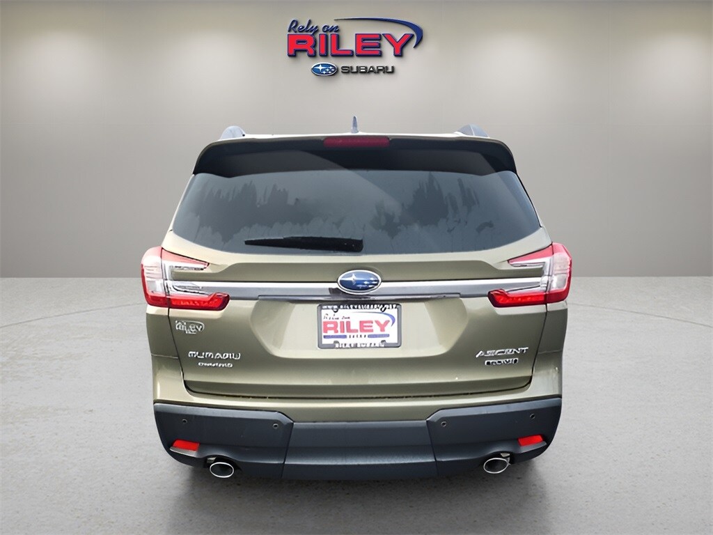 2025 Subaru Ascent Touring photo 3