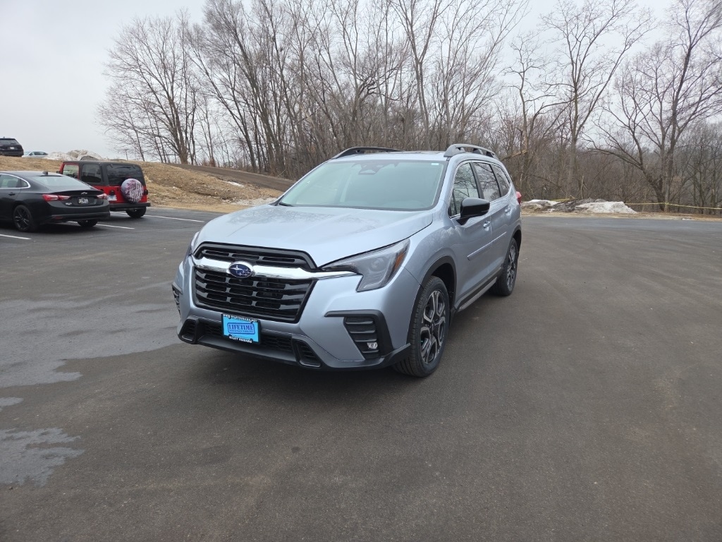 2025 Subaru Ascent Limited's photo