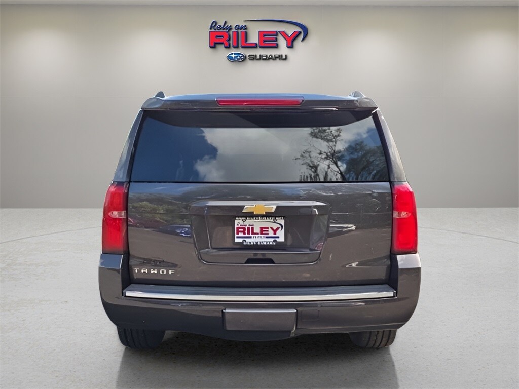 2015 Chevrolet Tahoe LTZ photo 3