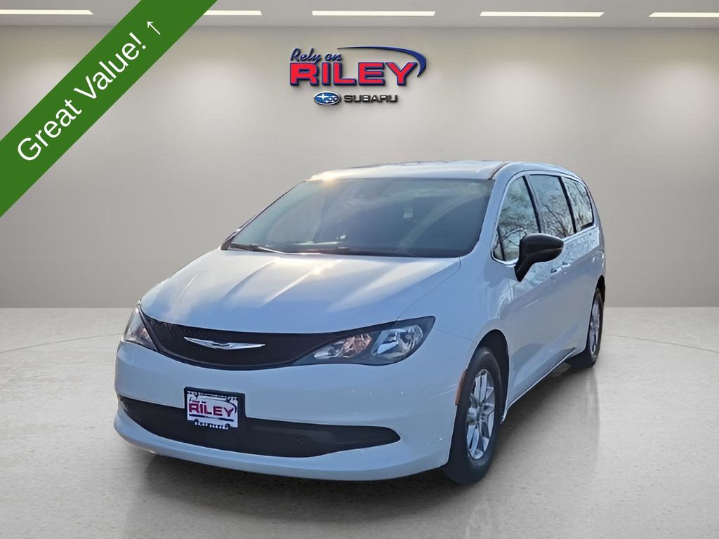 2024 Chrysler Voyager LX