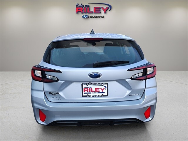 2025 Subaru Impreza Base photo 4