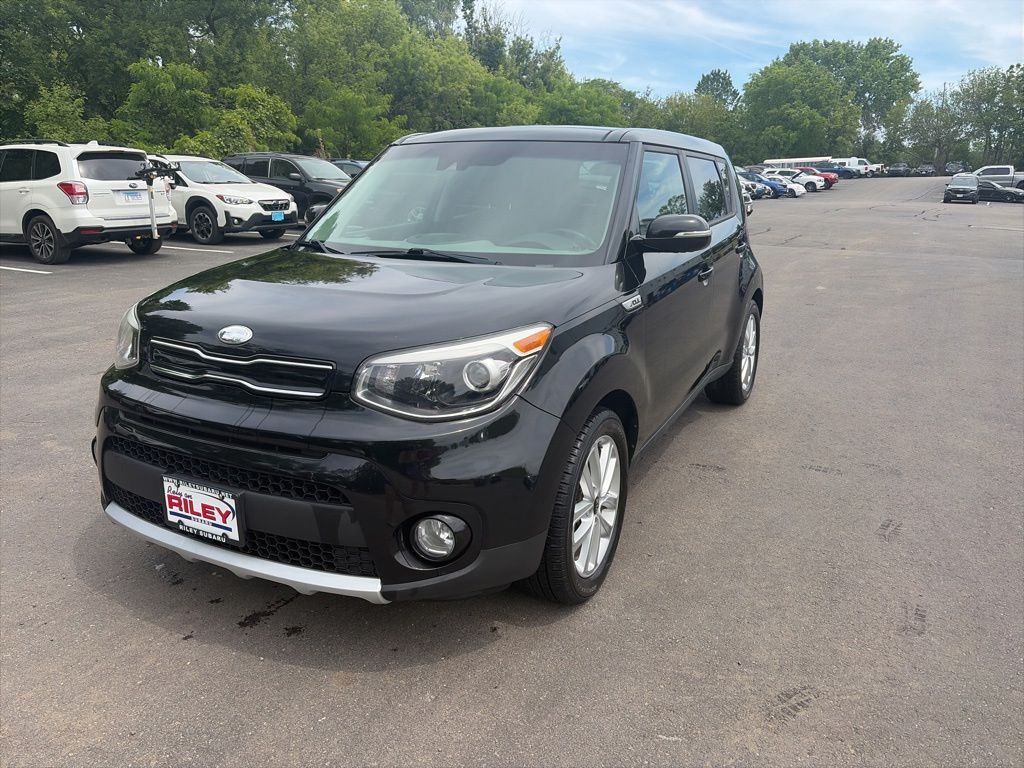 2017 Kia Soul 2.0L + 6 A/T's photo