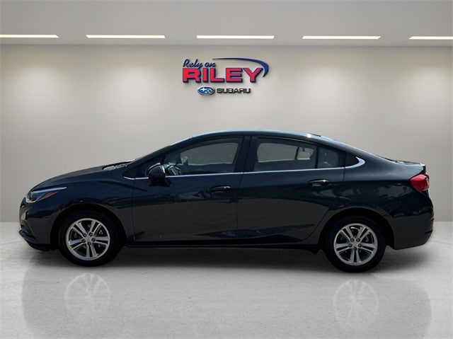 Used 2017 Chevrolet Cruze LT with VIN 1G1BE5SM6H7200772 for sale in Dubuque, IA