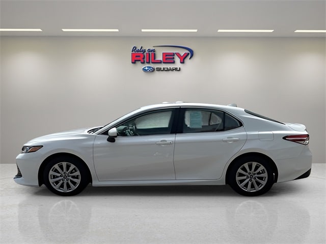 Used 2020 Toyota Camry LE with VIN 4T1C11AKXLU920761 for sale in Dubuque, IA