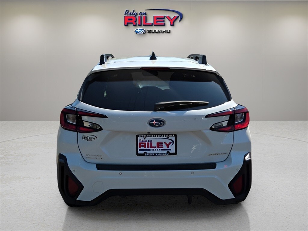 2024 Subaru Crosstrek Limited photo 2