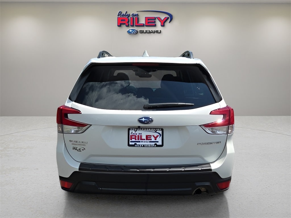 Used 2023 Subaru Forester Premium SUV