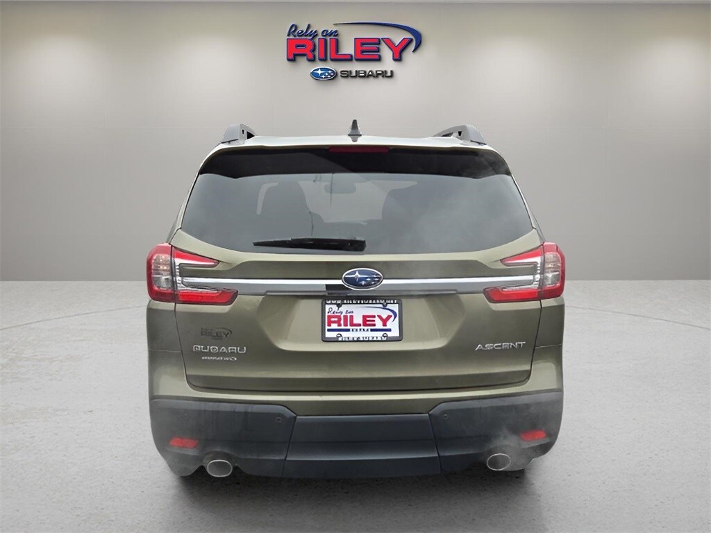 2024 Subaru Ascent Premium photo 3