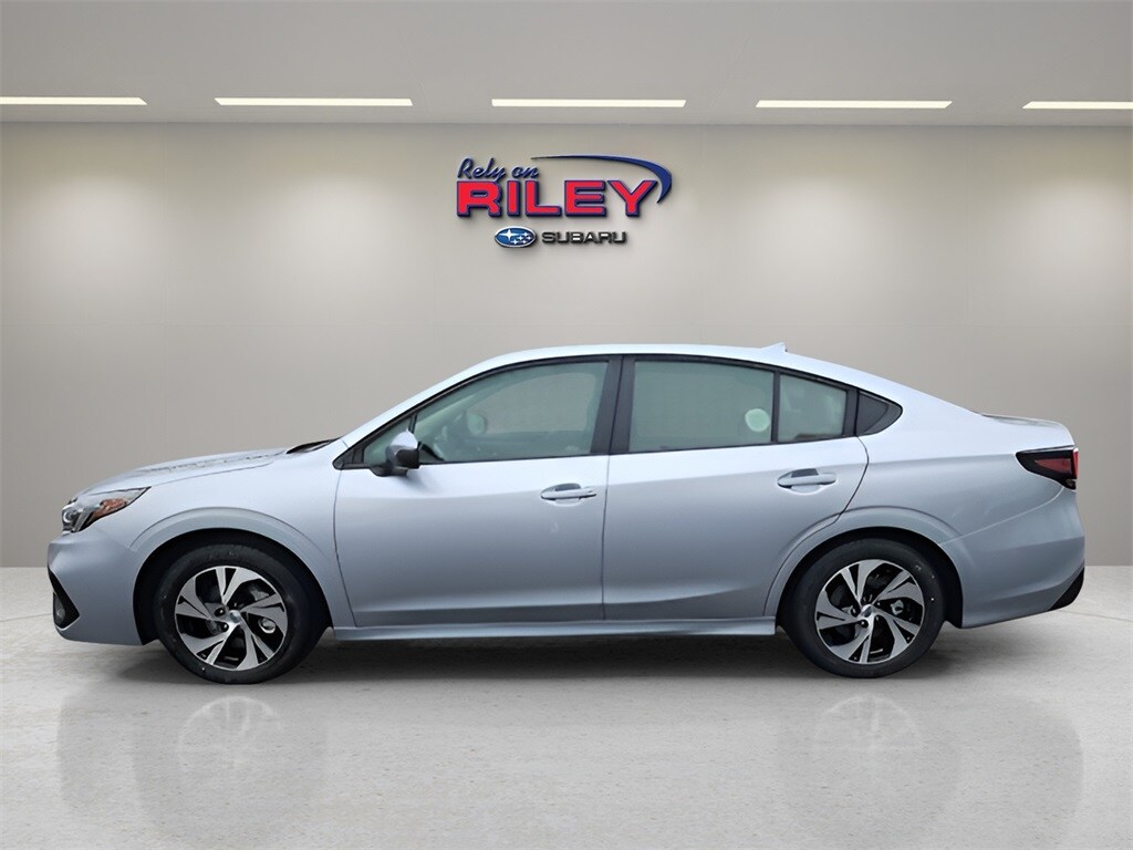 2025 Subaru Legacy Premium photo 2