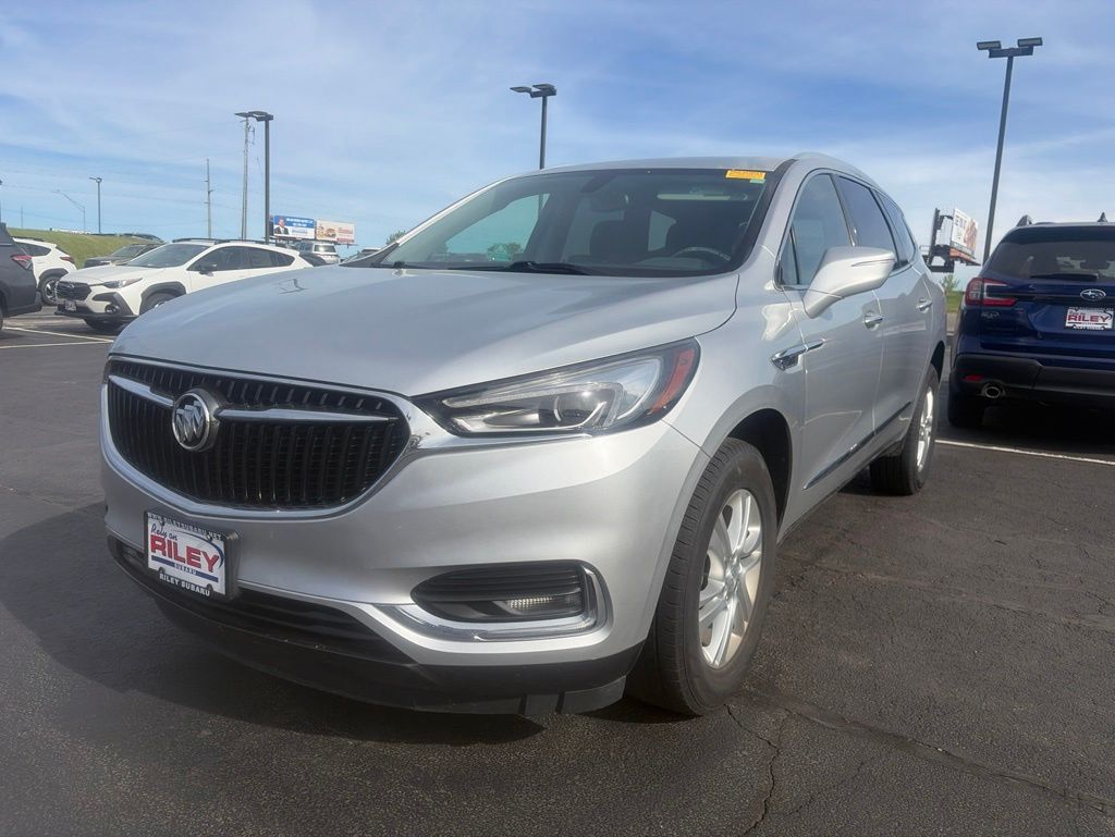 2020 Buick Enclave Essence AWD's photo