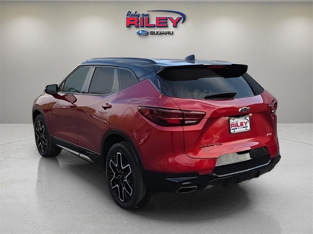 2023 Chevrolet Blazer RS photo 2