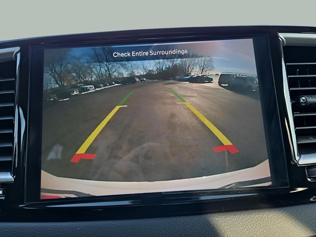 2024 Chrysler Voyager LX - Photo 24