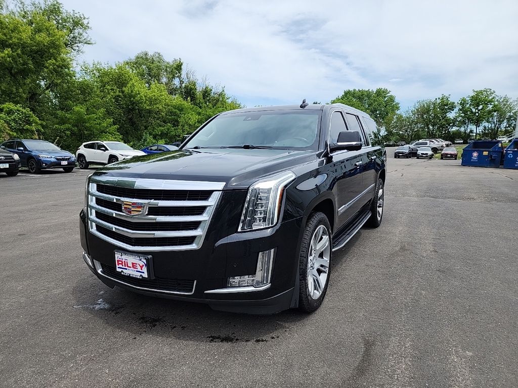 2016 Cadillac Escalade ESV AWD Luxury's photo
