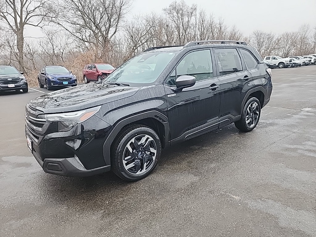 2025 Subaru Forester Premium's photo