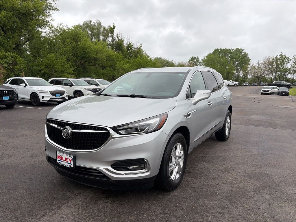 2020 Buick Enclave Essence AWD's photo
