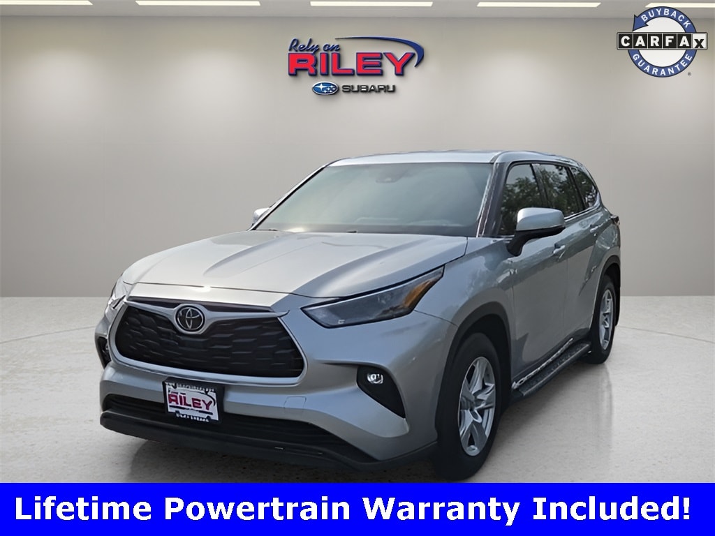 Used 2022 Toyota Highlander LE SUV