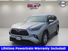 2022 Toyota Highlander LE SUV