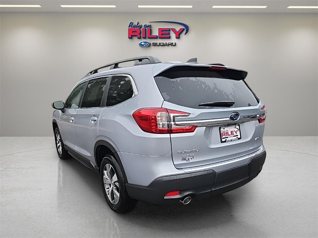 2025 Subaru Ascent Premium photo 3